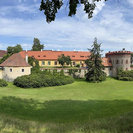 Apartmany Supina Trebon Exterior photo