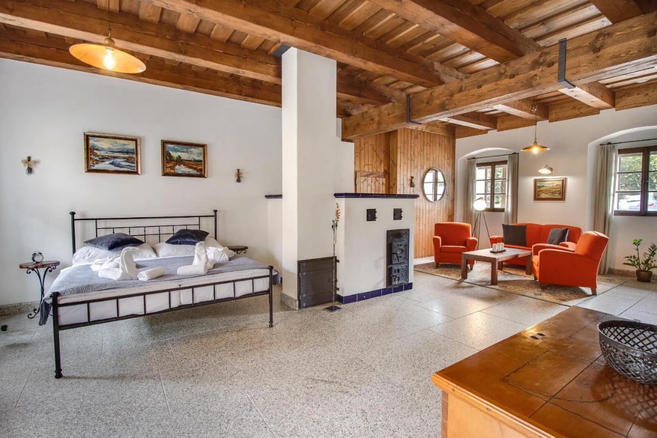 Apartmany Supina Trebon Exterior photo