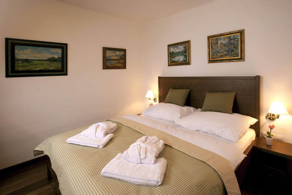 Apartmany Supina Trebon Exterior photo